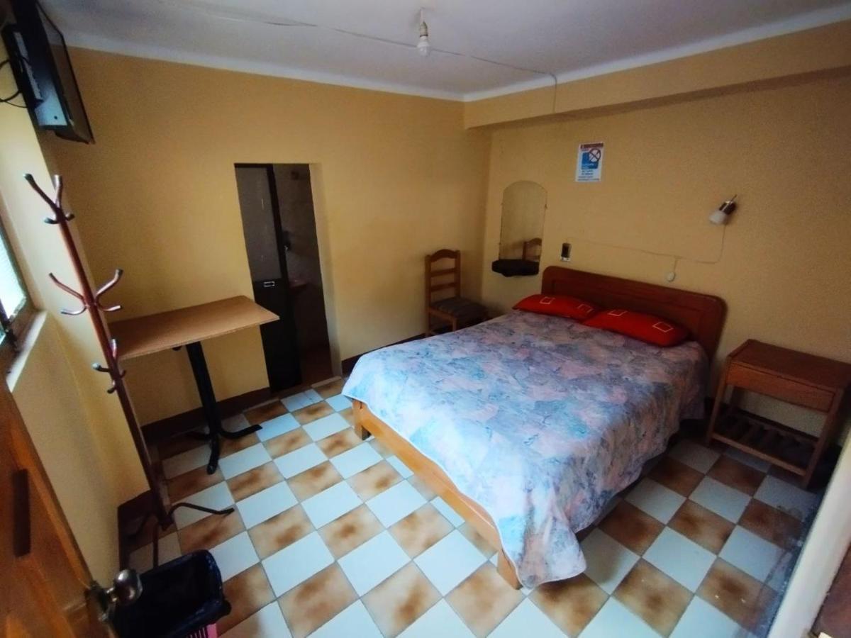 Residencial El Expreso Hotel Oruro Bagian luar foto